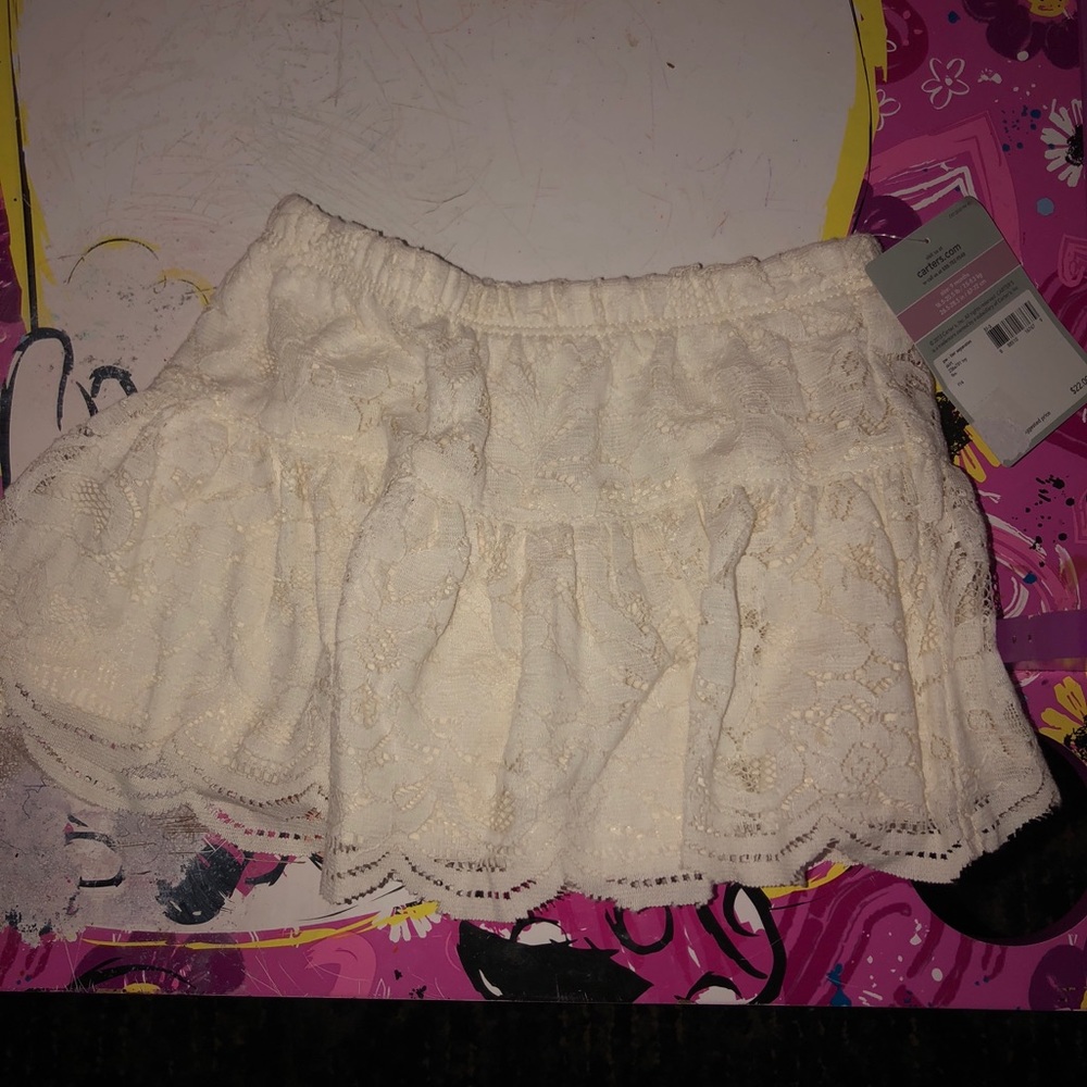 Lace skirt